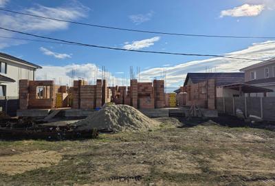 Casă cu 4 camere cu Teren 250 Mp în Moșnița Nouă - 9
