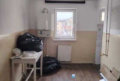 Apartament cu 3 camere decomandat în Central - 11