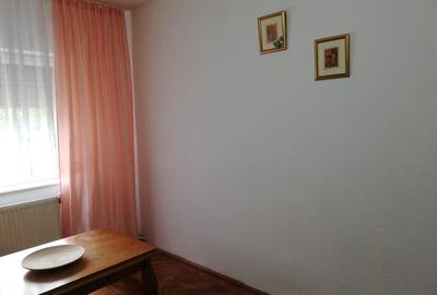 Chirie apartament 3 camere MIcro 17 - 2