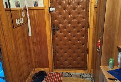 Apartament cu 3 camere decomandat în Roznov - 7
