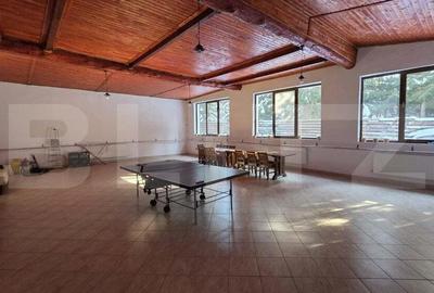 Casă cu 8 camere cu Teren 1500 Mp în Central - 3