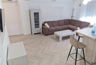 Mamaia Central-apartament 3 camere termen lung parcare - 2