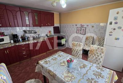 Casă cu 4 camere cu Teren 159 Mp în Roșia - 12