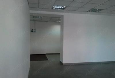Spațiu comercial, de 130 mp, în Militari