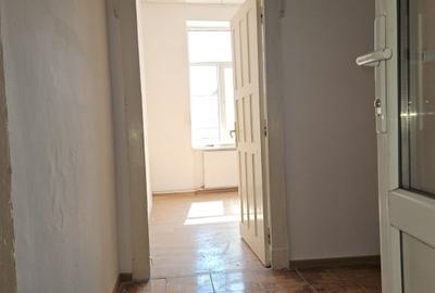 Casă individuală cu 5 camere cu Canalizare în Gara de Nord - 17