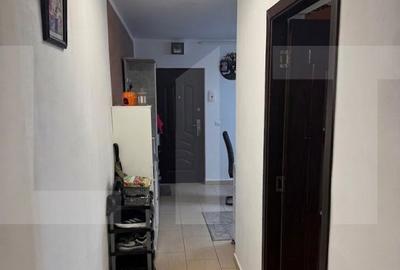 Apartament cu 3 camere decomandat în Buziașului