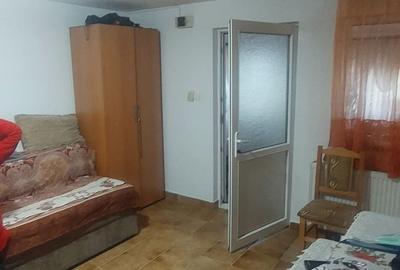 Casă individuală cu 7 camere cu Teren 660 Mp în Palazu Mare - 12