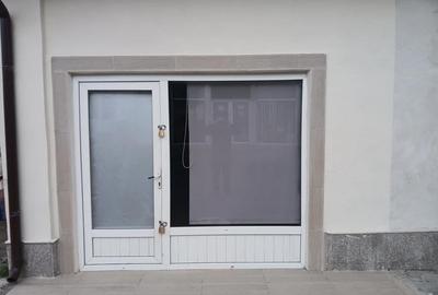 Spațiu comercial, de 30 mp, în Central - 1
