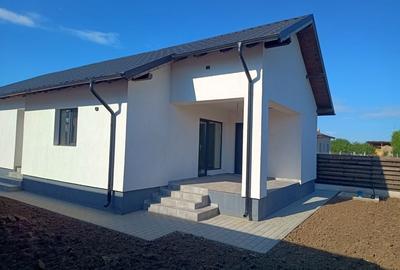 Casă cu 3 camere în Exterior Vest - 3