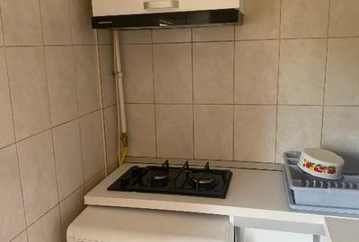 Garsonieră decomandată de închiriat - 5