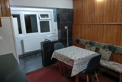 Inchiriez apartament 2 camere in ?tefan cel Mare 250 euro negociabil - 5