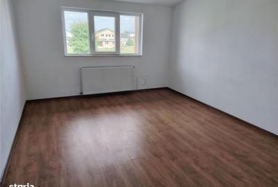 Casă cu 4 camere în Moșnița Nouă
