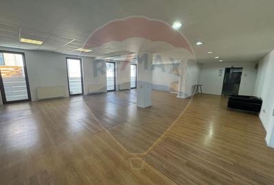Birou, de 91.5 mp, în Orașul Vechi - 1