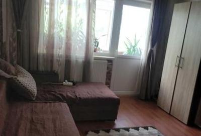 APARTAMENT 3 CAMERE SEMIDECOMANDAT CONFORT 0 ZONA INEL 2 - 3