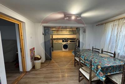 Casa / Vila cu 3 camere in Carligele - 2