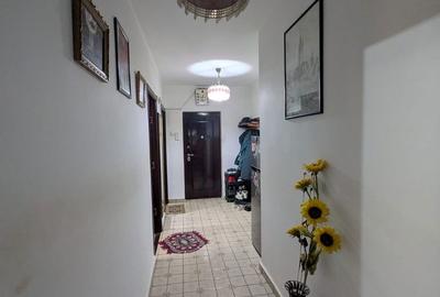 Apartament cu 3 camere decomandat în Calea București - 3