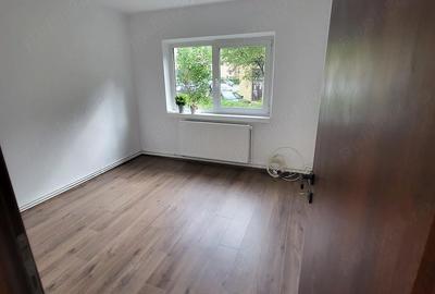 Apartament cu 2 camere decomandat în Scriitorilor - 3