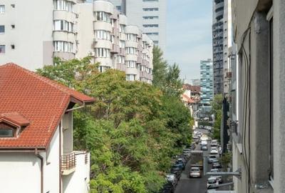 Cuibul din centru - 15