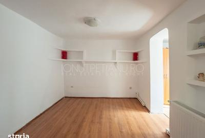Casă cu 3 camere cu Canalizare în Industriilor - 8