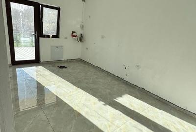 Casă cu 4 camere cu Teren 500 Mp în Bujoreni