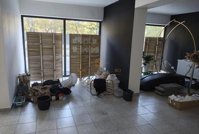 Spatiu comercial 85 mp, vitrina 11 ml, zona Grand Arena, trafic intens Spatiu comercial 85 mp, vitrina 11 ml, zona Grand Arena, trafic intens - 4