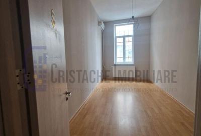 Spatiu comercial in vila, etj. 1 + mansarda, 220 mp, Piata Amzei - 9