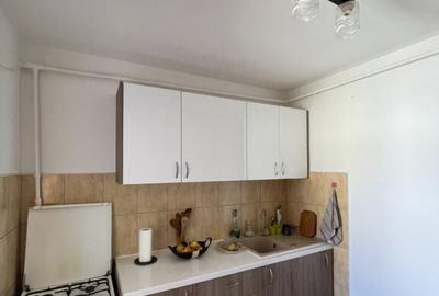 Apartament de vanzare cu 3 camere, 63mp, zona Alecsandri - 2