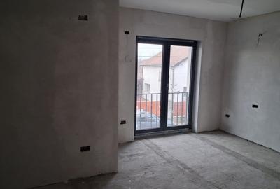 Duplex cu 4 camere cu Teren 247 Mp în Plopi - 7