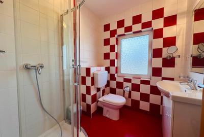 Casă cu 5 camere cu Garaj în Central - 19