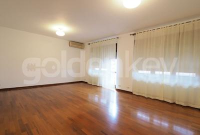 Apartament generos cu 4 camere | vedere panoramica Sud | terasa si garaj Apartament generos cu 4 camere | vedere panoramica Sud | terasa si garaj - 2