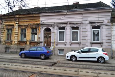 Cladire istorica intre P-ta Balcescu si P-ta Maria - 1