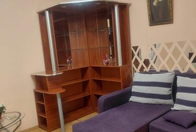 Proprietar închiriez garsoniera cf 1 - 8