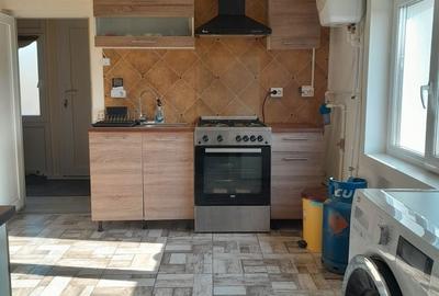 Casă cu 3 camere în Central - 1
