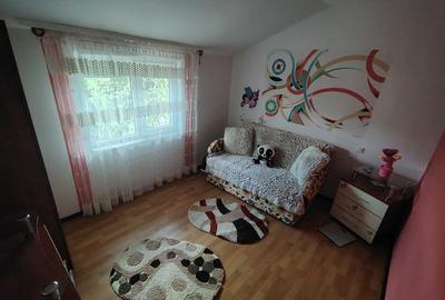 Inchiriere apartament 2 camere in Vila Km 5 - 14