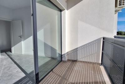 Apartament cu 3 camere decomandat în Torontalului