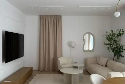 Apartament cu 3 camere semidecomandat, mobilat în Central