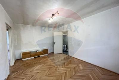 Apartament cu 2 camere, etaj 1,  str. Ceferistilor Apartament cu 2 camere, etaj 1,  str. Ceferistilor - 2