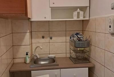 Garsonieră nedecomandată în Central - 1