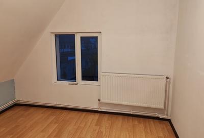 Spațiu comercial, de 200 mp, în Central - 18