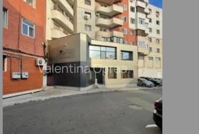 Spațiu comercial, de 260 mp, în Central - 3