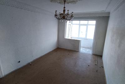 Apartament cu 2 camere semidecomandat în Narcisa - 2