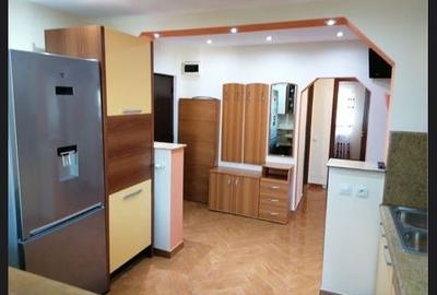 Apartament cu 3 camere decomandat, mobilat în 13 Septembrie