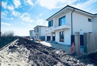 REV2004640 Vila de vanzare cu panouri solare - 5