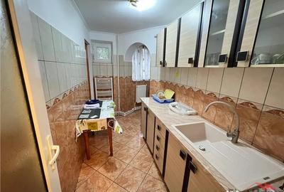 Apartament cu 2 camere decomandat în Brăilei - 1
