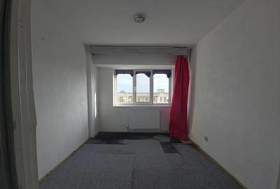 Apartament cu 3 camere decomandat în Central - 14