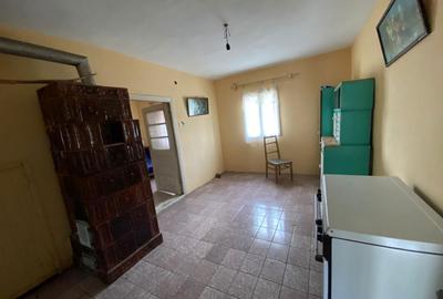 Casă cu 4 camere în Central - 4