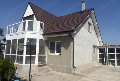 Casa P+M in Movili?a