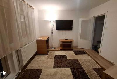 Garsonieră decomandată în Soarelui