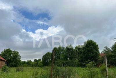 Teren de 2740 mp, în Gura Văii