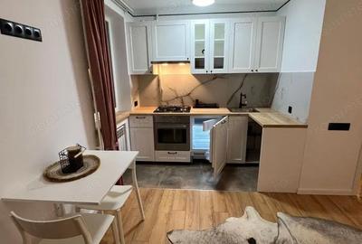 Garsonieră în Apărătorii Patriei - 1